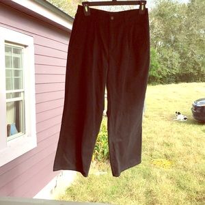 George Martin Boy’s size 12 black slacks. EUC